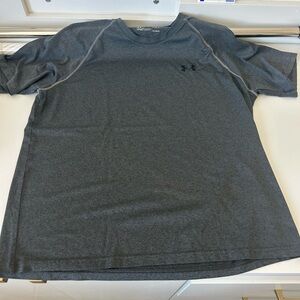 Under Armour Men's Dark Gray Short Sleeve Tee